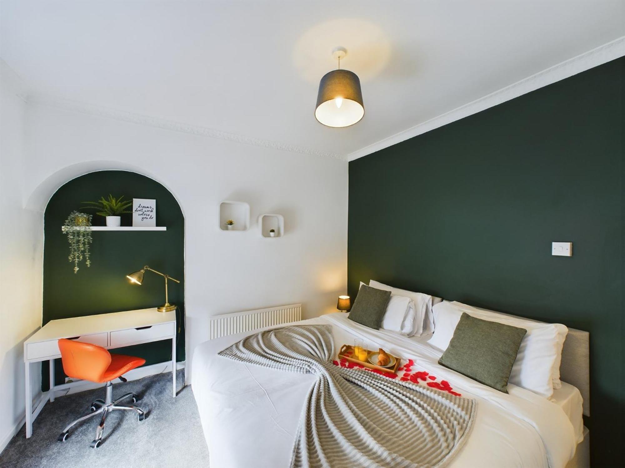 Charming Apartments - Cosy Retreat - Short Drive To City Centre - Free Parking Liverpool Luaran gambar